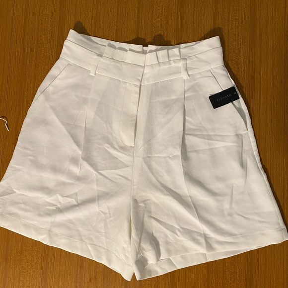 High waisted shorts - Picture 1 of 4